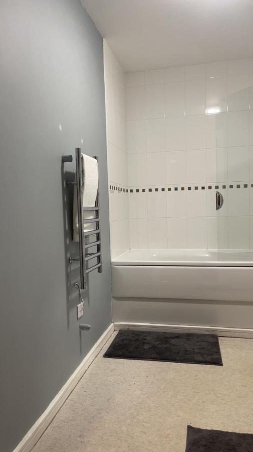 Luxury 1 Bed Apartment With Parking Manchester Eksteriør bilde